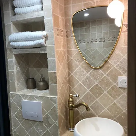 Quartier D'emily In Apartman *