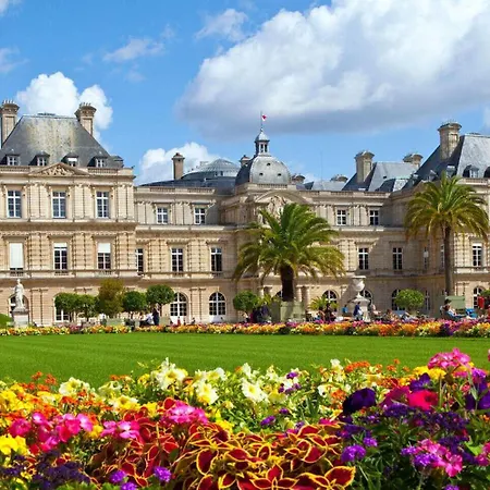 Quartier D'emily In Paris
